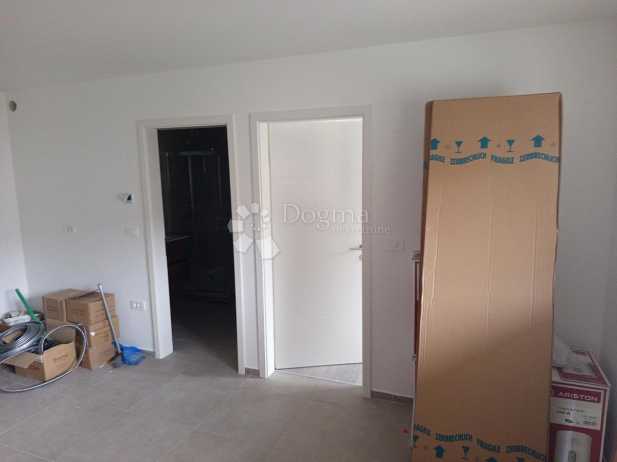 Stanovanje Centar, Pula, 54m2