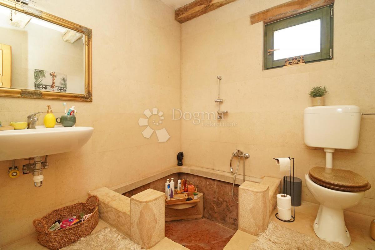 Hiša Valkarin, Poreč, 189m2