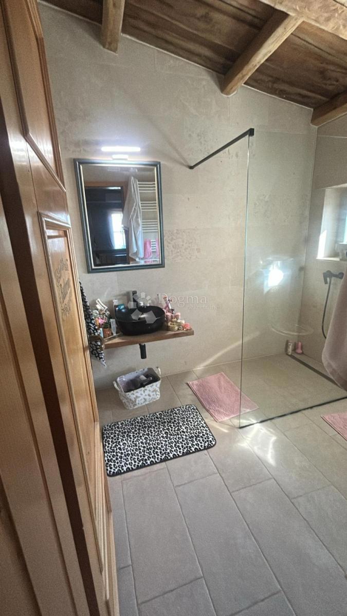 Hiša Valkarin, Poreč, 189m2