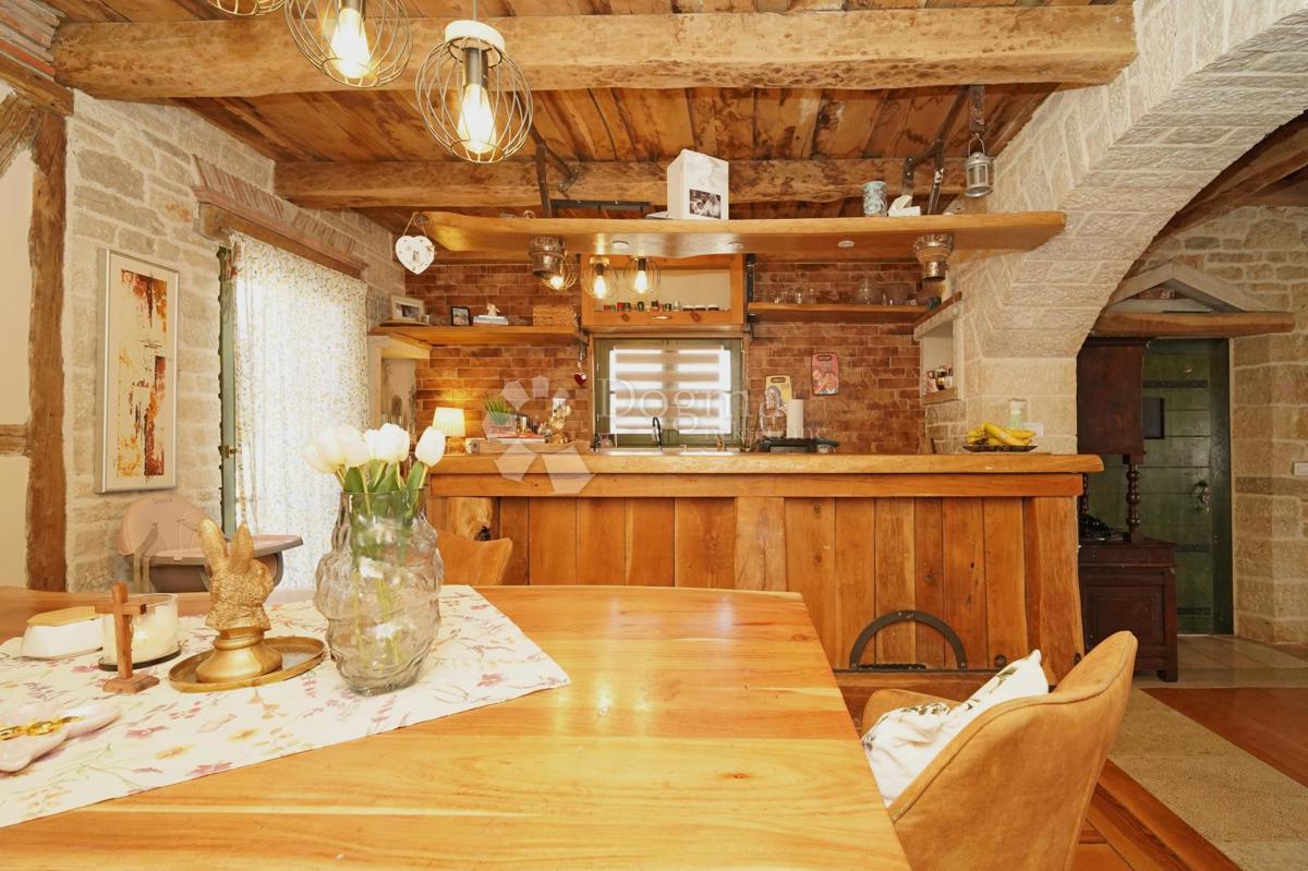 Hiša Valkarin, Poreč, 189m2