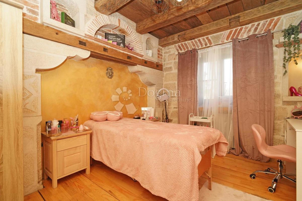 Hiša Valkarin, Poreč, 189m2