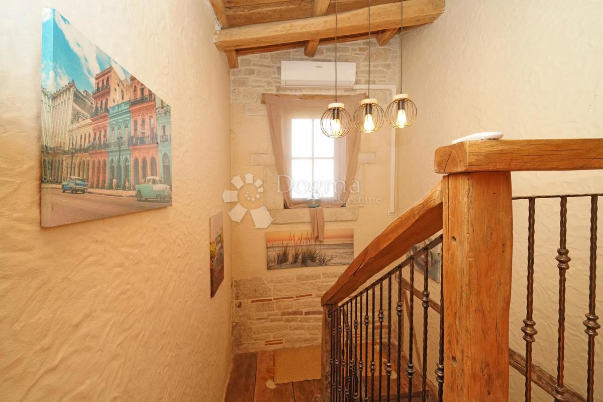 Hiša Valkarin, Poreč, 189m2