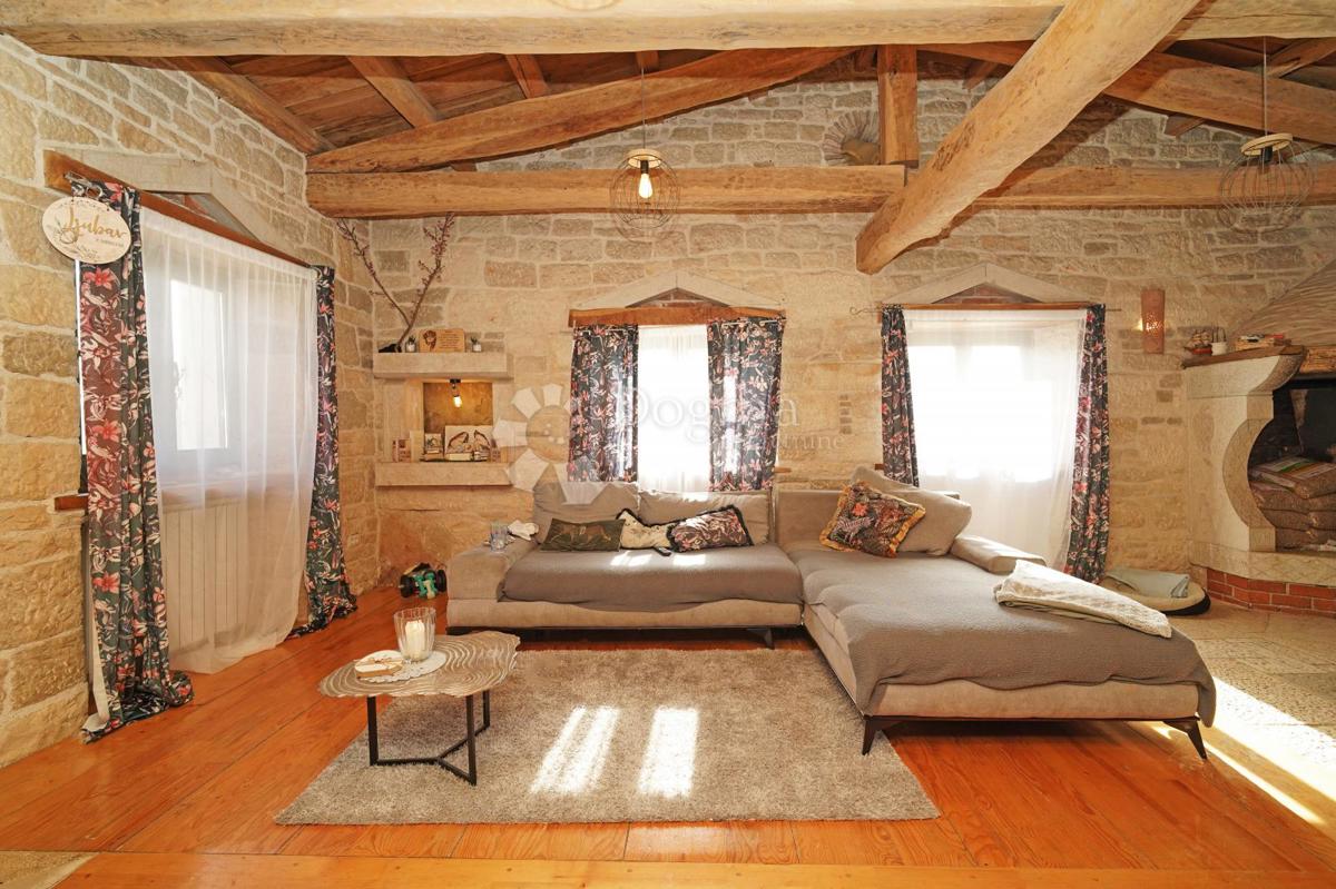 Hiša Valkarin, Poreč, 189m2