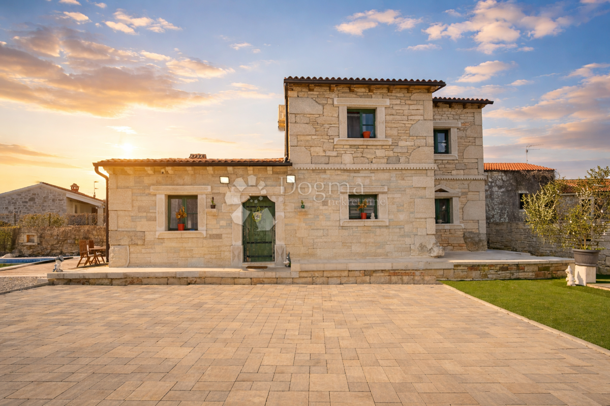 Hiša Valkarin, Poreč, 189m2