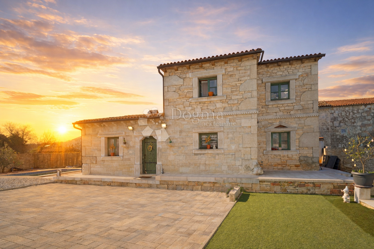 Hiša Valkarin, Poreč, 189m2