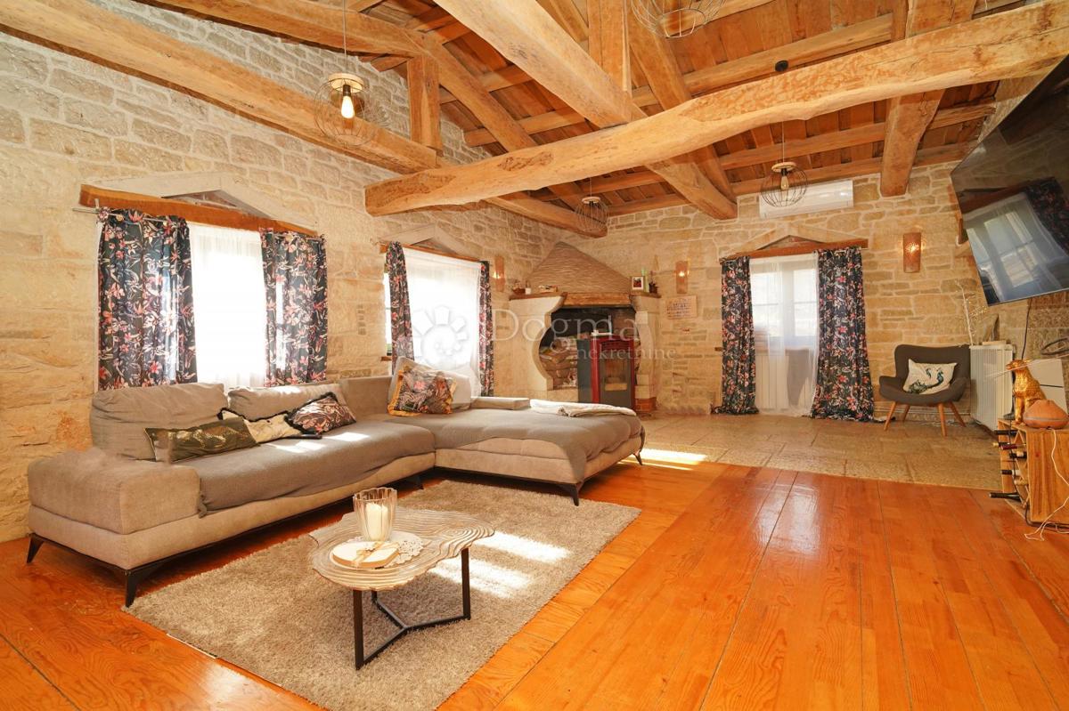 Hiša Valkarin, Poreč, 189m2