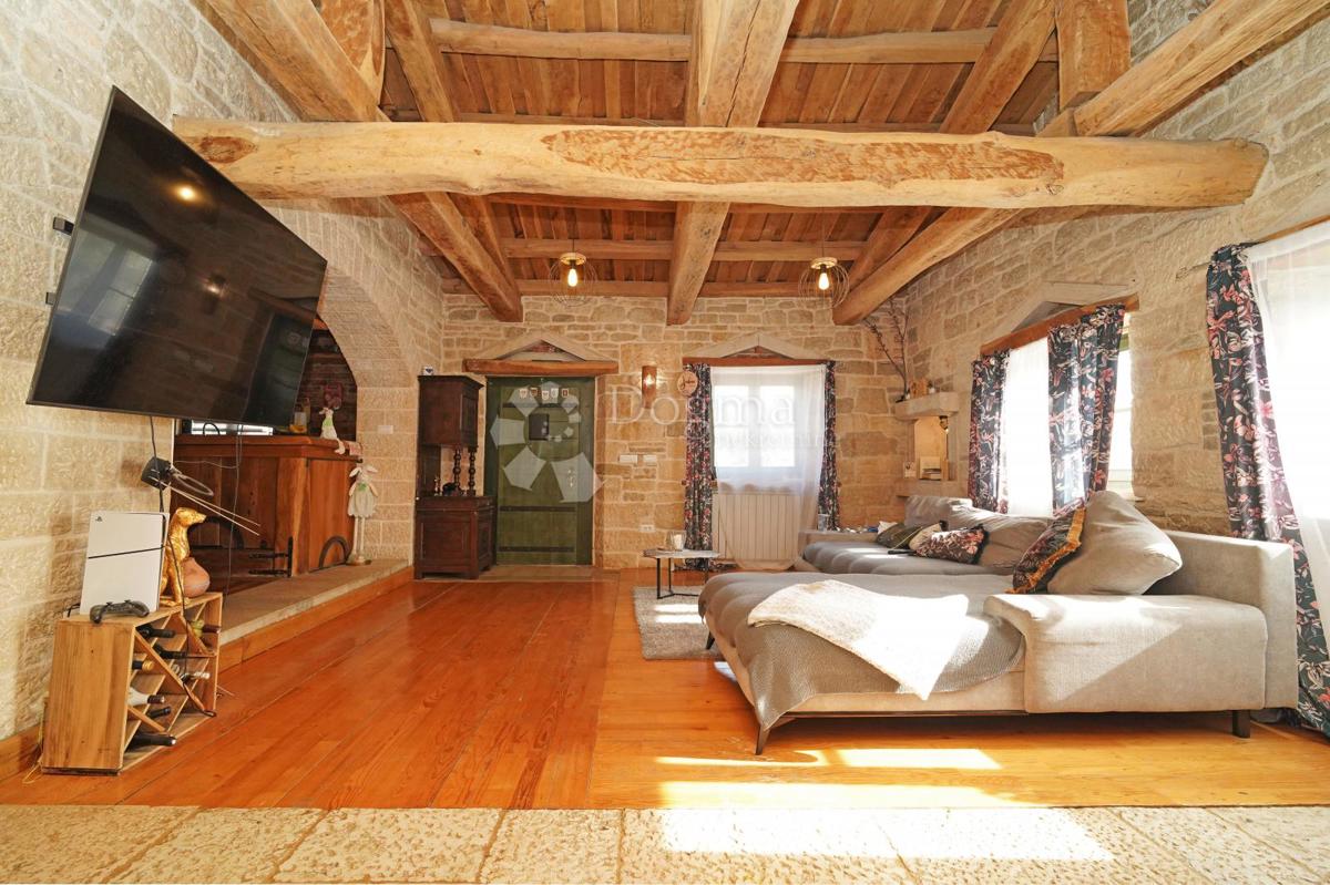 Hiša Valkarin, Poreč, 189m2