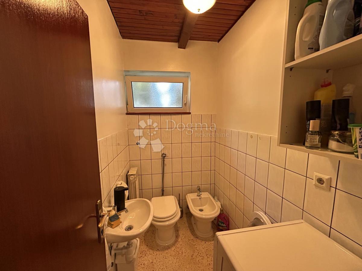 Hiša Kerestinec, Sveta Nedelja, 190m2