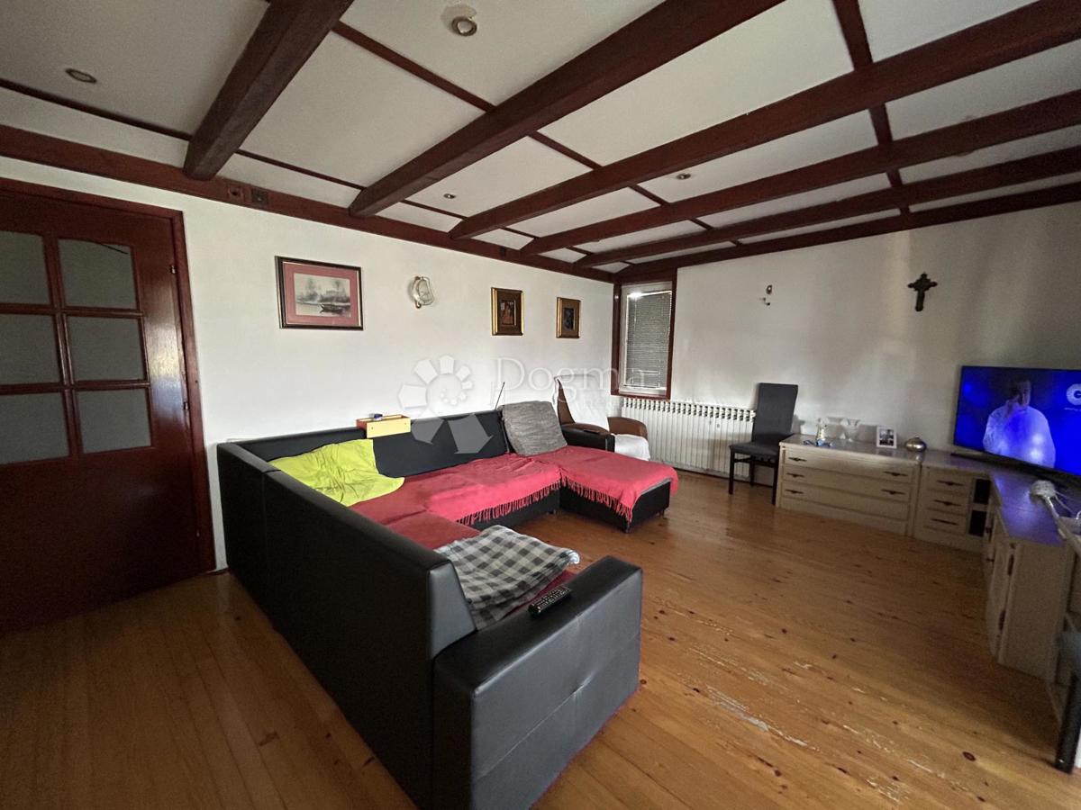 Hiša Kerestinec, Sveta Nedelja, 190m2