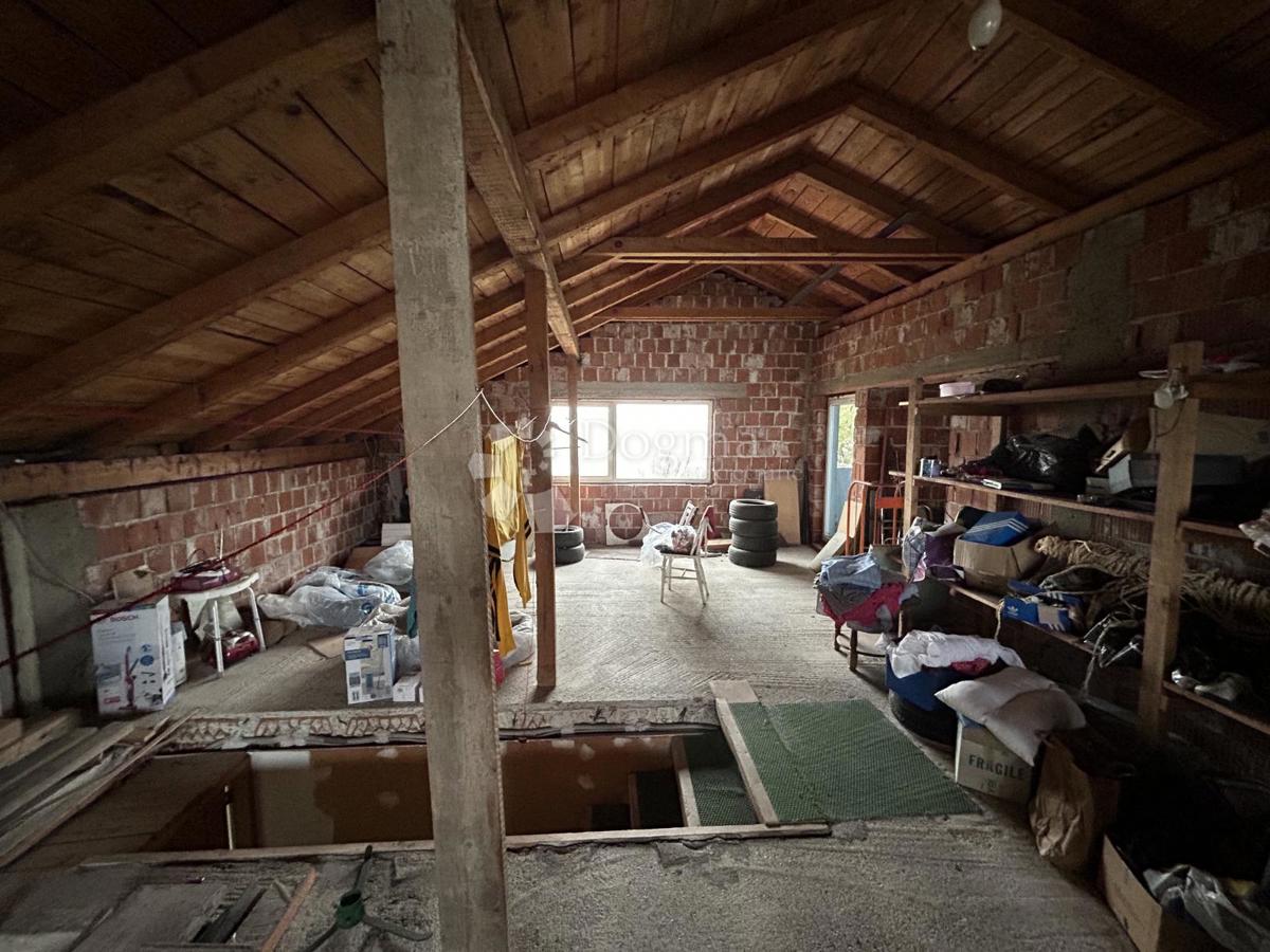 Hiša Kerestinec, Sveta Nedelja, 190m2