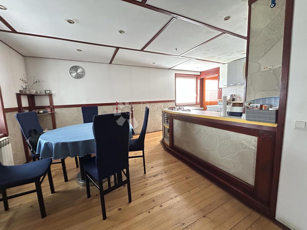 Hiša Kerestinec, Sveta Nedelja, 190m2