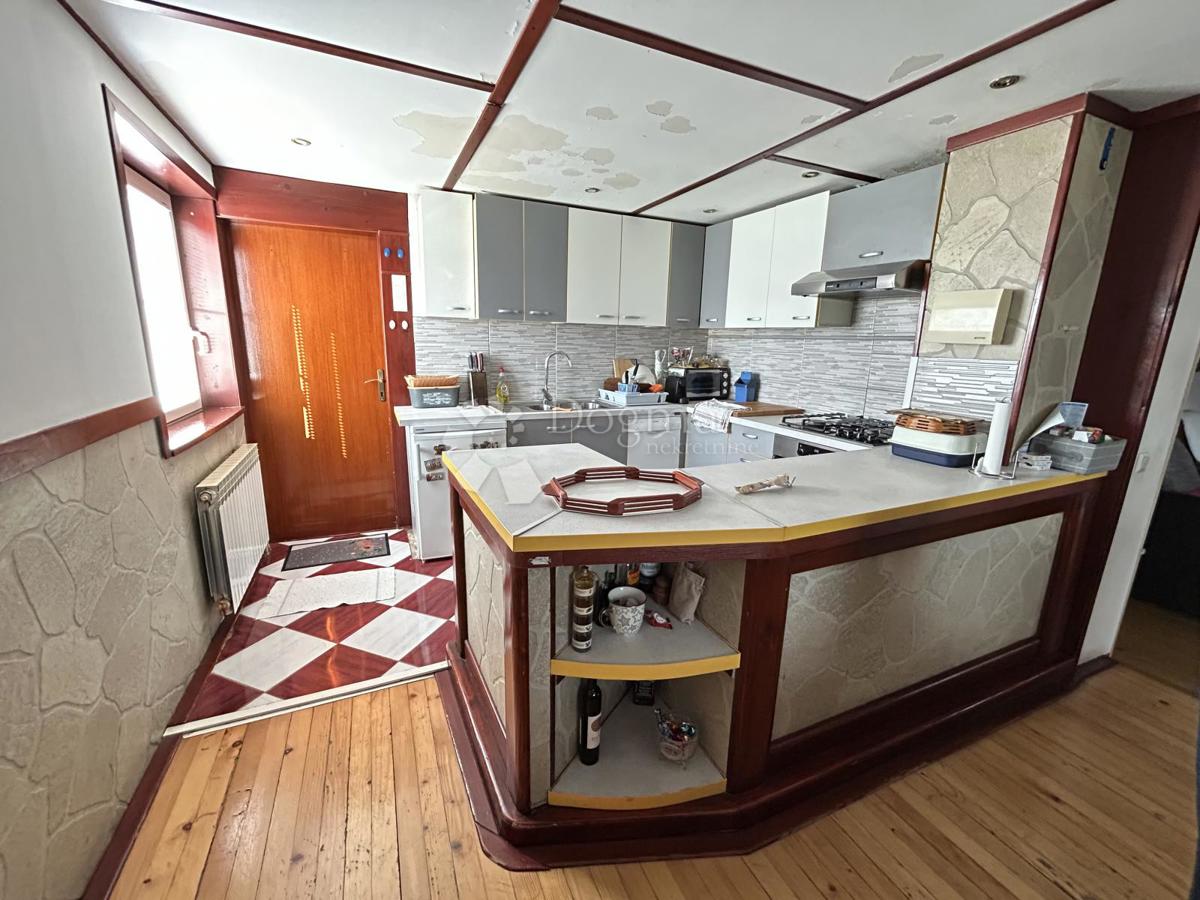 Hiša Kerestinec, Sveta Nedelja, 190m2