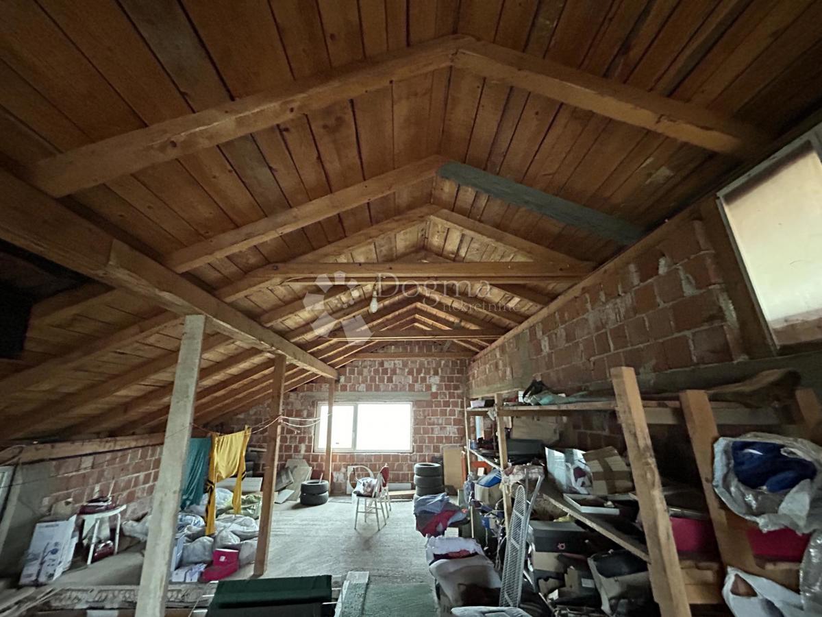 Hiša Kerestinec, Sveta Nedelja, 190m2