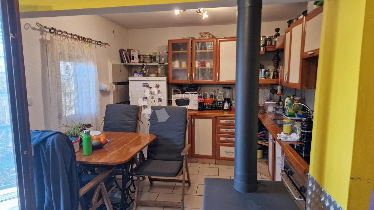 Hiša Bešlinec, Kloštar Ivanić, 150m2