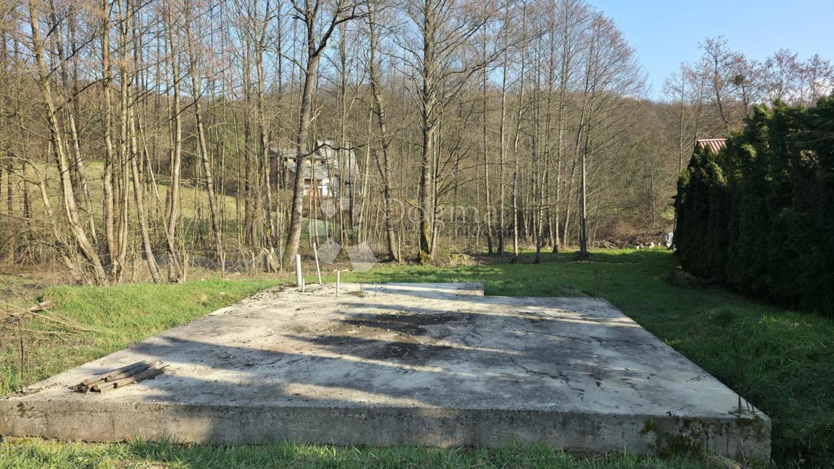 Zazidljivo zemljišče Hum Zabočki, Zabok, 637m2