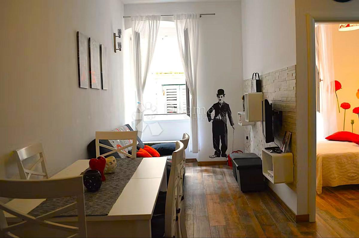 Čudovito stanovanje v Visu