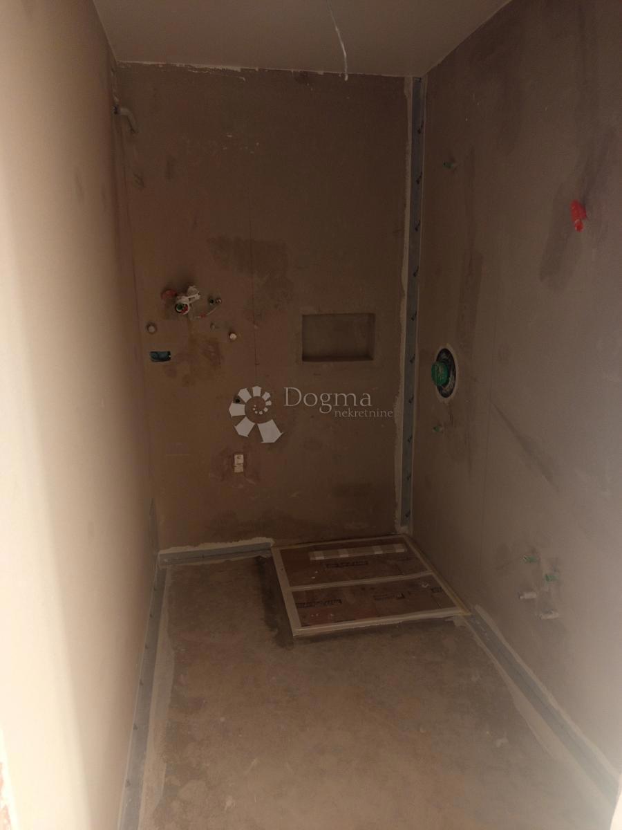 Stanovanje Valdebek, Pula, 93,66m2