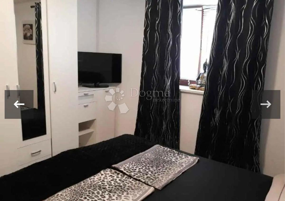 Hiša Okrug Gornji, Okrug, 82m2