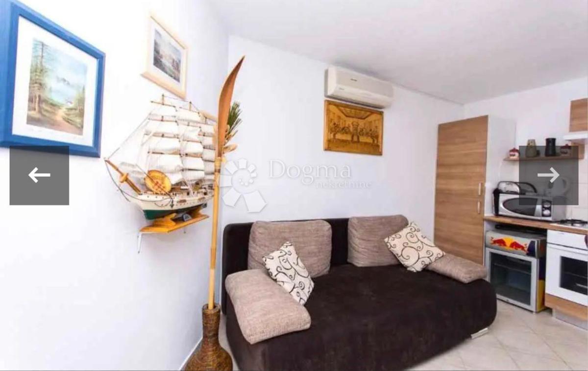 Hiša Okrug Gornji, Okrug, 82m2