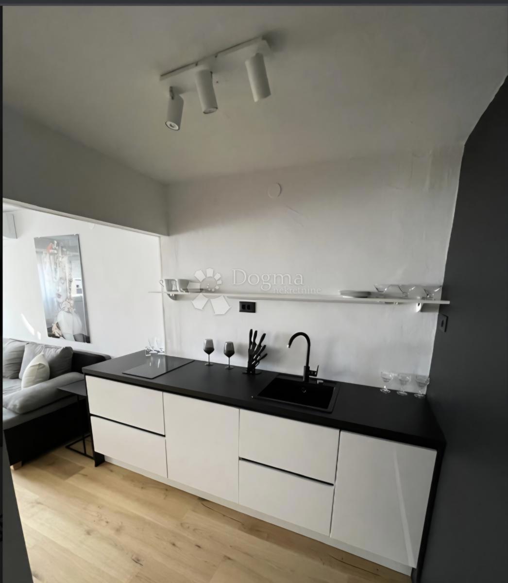 Stanovanje Baldekin, Šibenik, 42,62m2