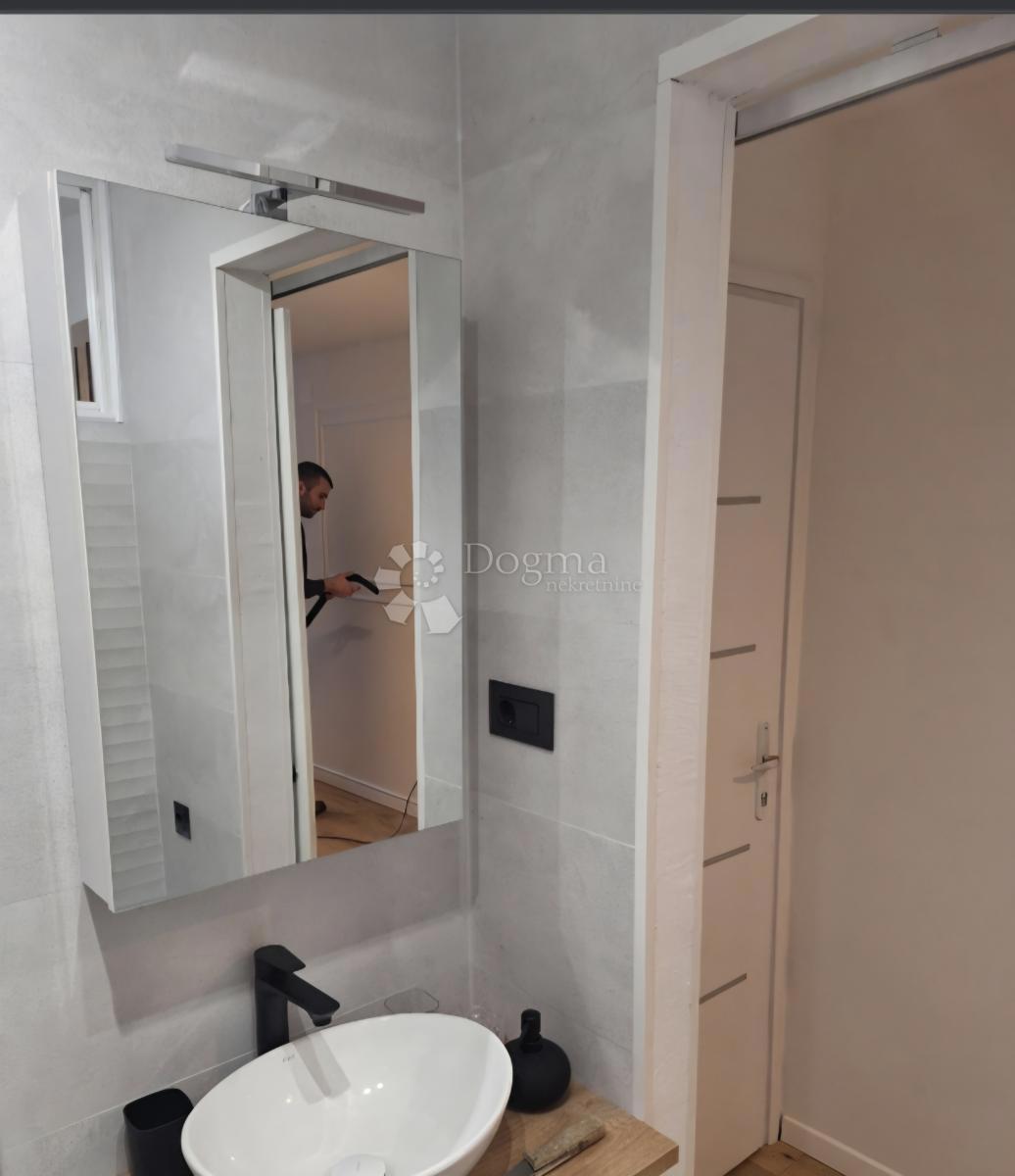 Stanovanje Baldekin, Šibenik, 42,62m2