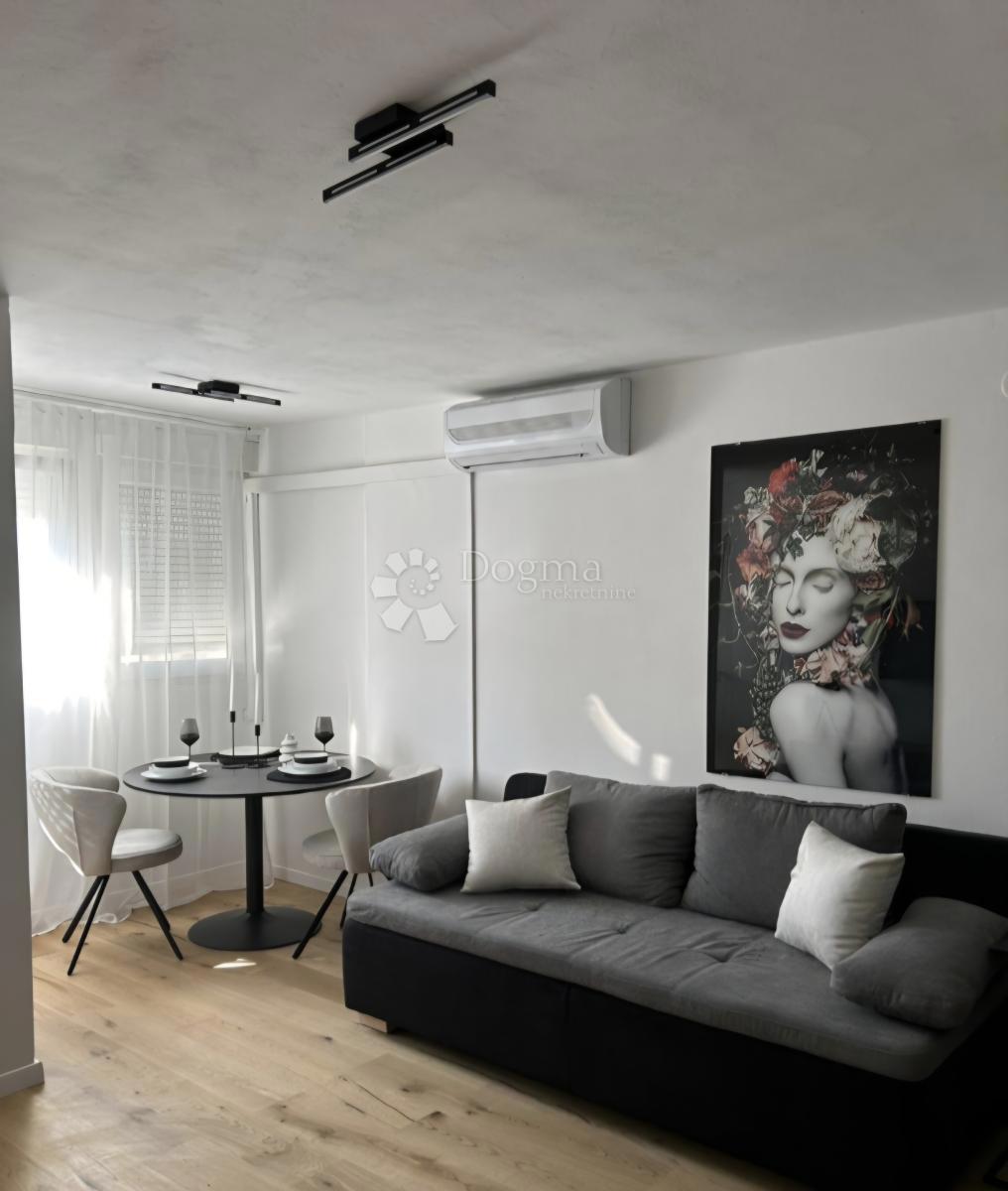 Stanovanje Baldekin, Šibenik, 42,62m2