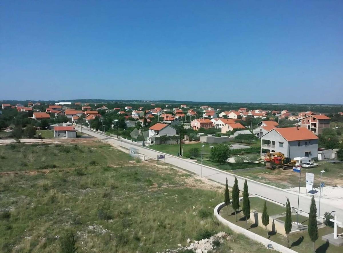 Zazidljivo zemljišče Paljuv, Novigrad, 1.938m2