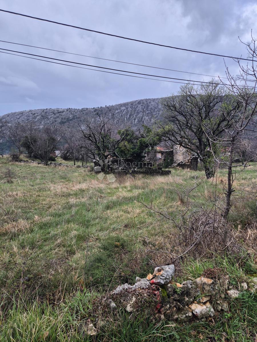 Zazidljivo zemljišče Bribir, Vinodolska Općina, 961m2