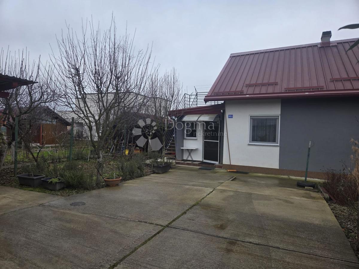 Hiša Lučko, Novi Zagreb - Zapad, 85m2