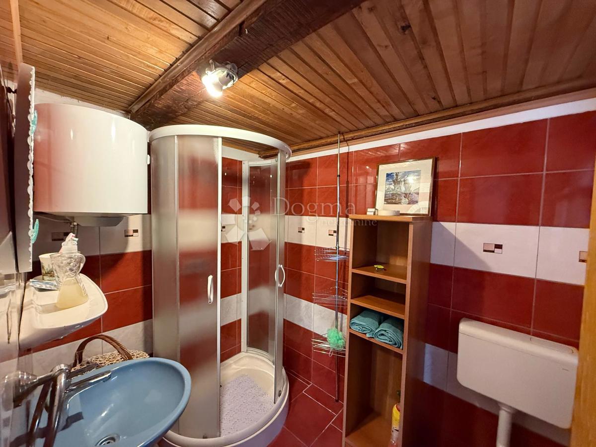 Hiša Brušane, Gospić - Okolica, 100m2