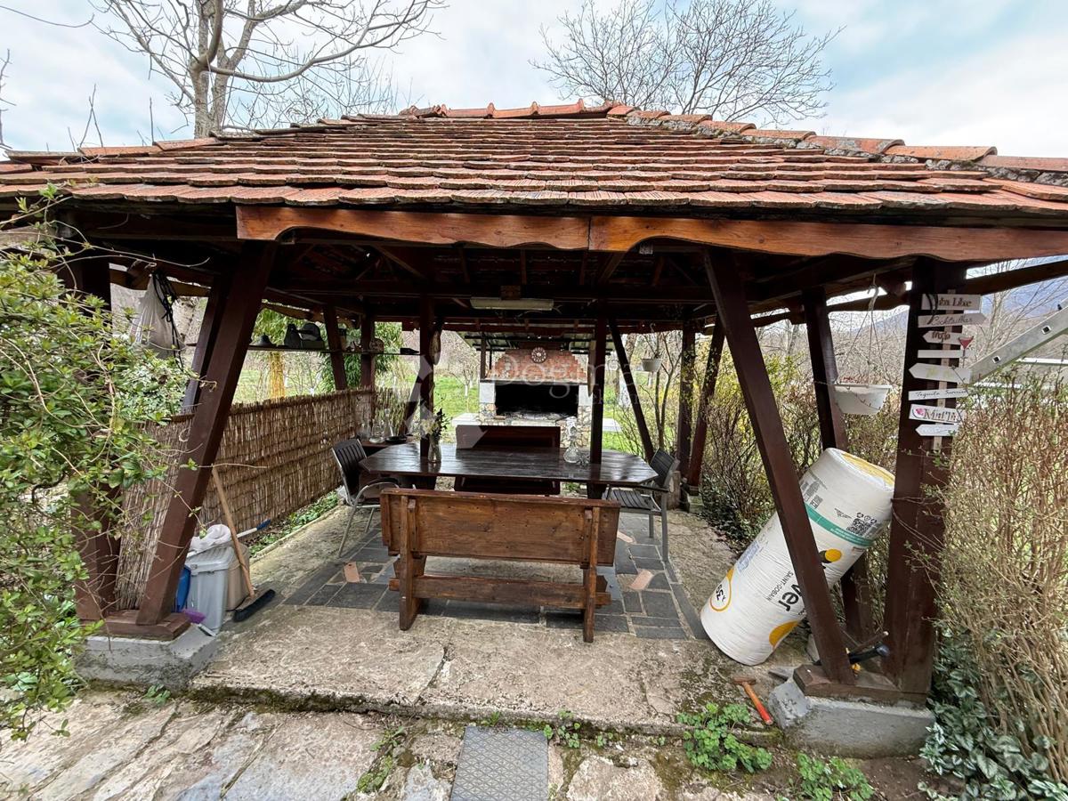 Hiša Brušane, Gospić - Okolica, 100m2