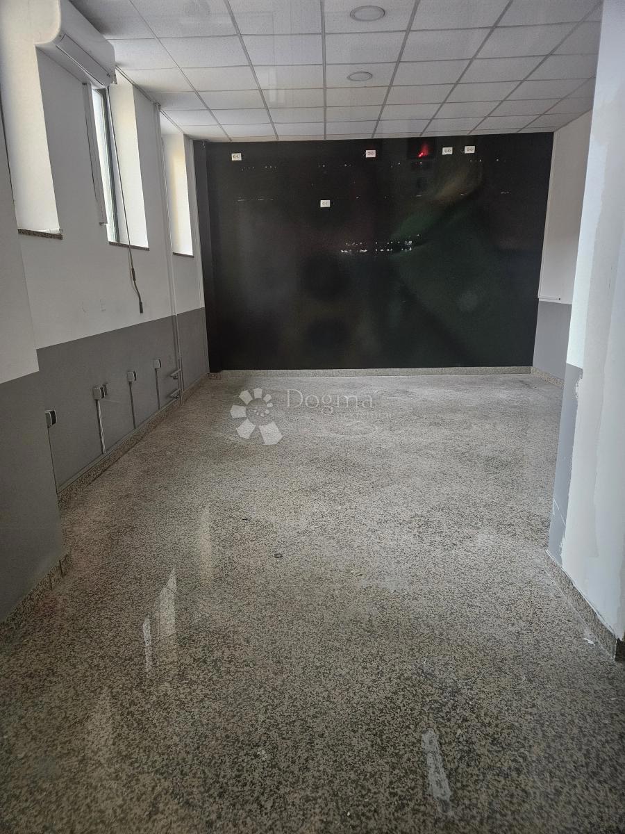 Poslovni prostor Turnić, Rijeka, 33m2