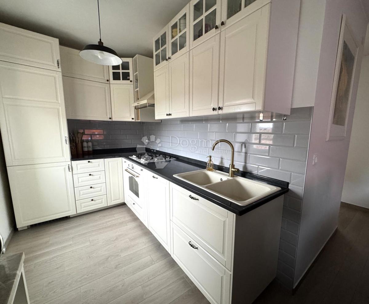 Stanovanje Trviž, Pazin - Okolica, 70m2