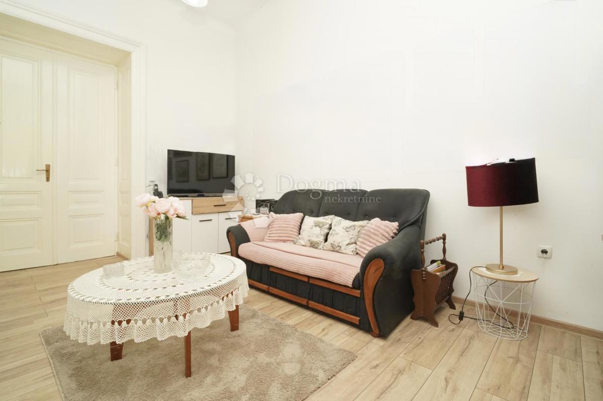 Stanovanje Centar, Pula, 85,90m2