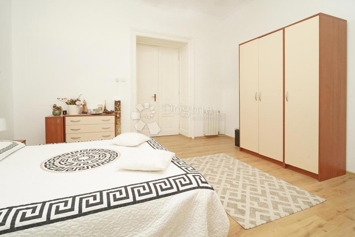 Stanovanje Centar, Pula, 85,90m2