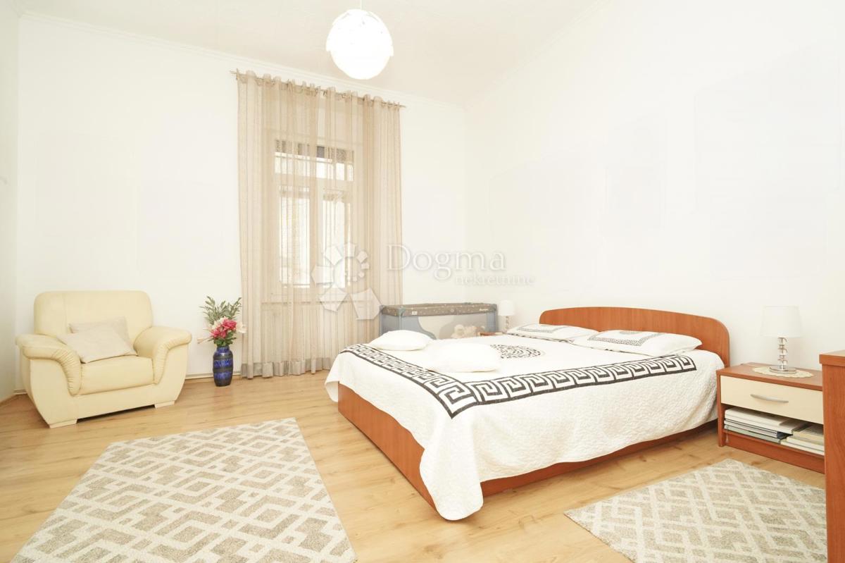 Stanovanje Centar, Pula, 85,90m2