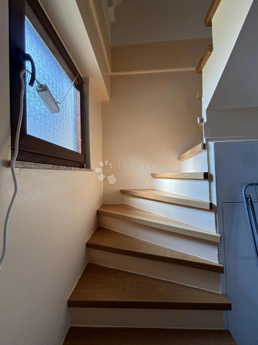 Hiša Sesvetski Kraljevec, Sesvete, 167m2