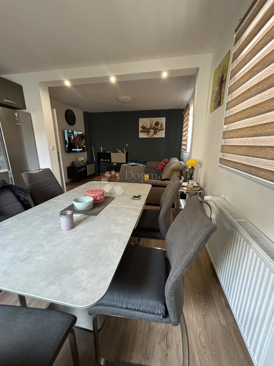 Hiša Sesvetski Kraljevec, Sesvete, 167m2