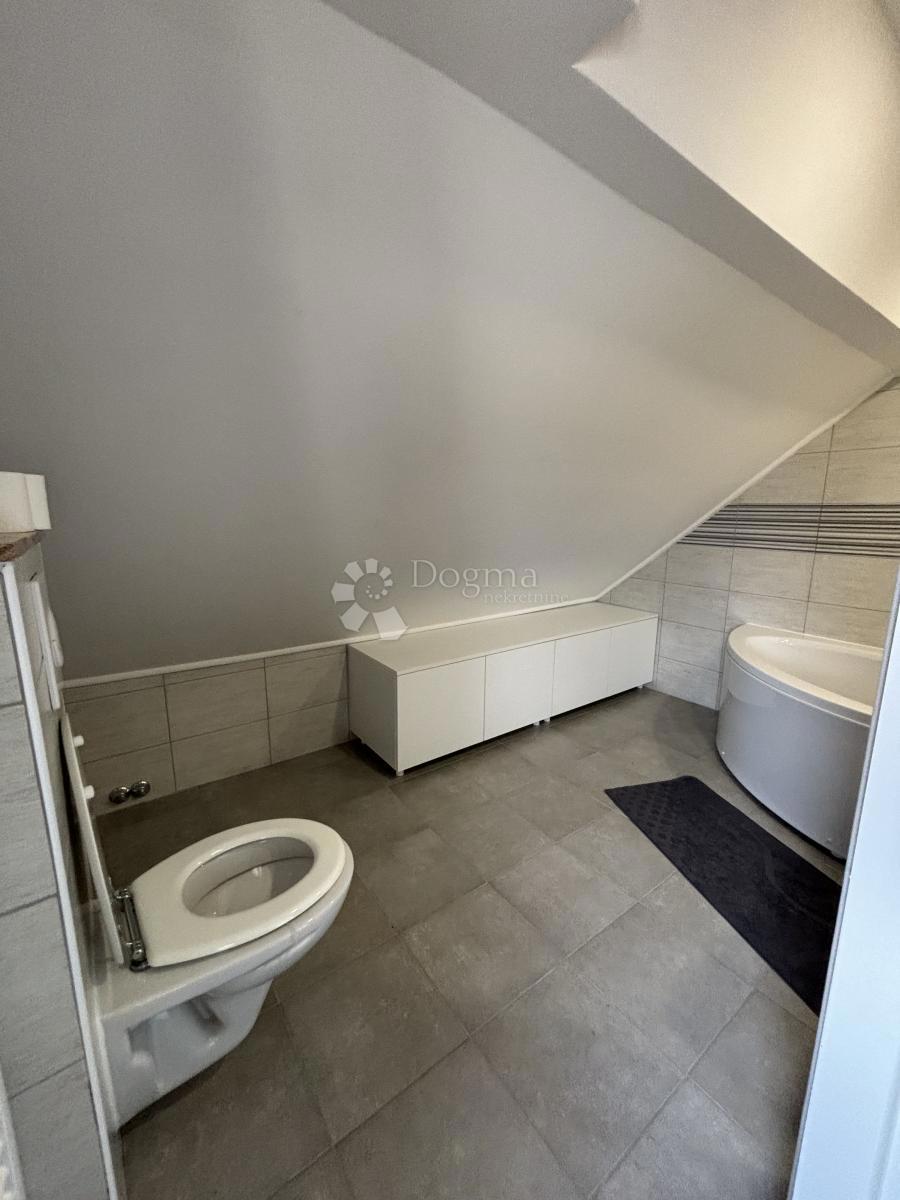 Hiša Sesvetski Kraljevec, Sesvete, 167m2