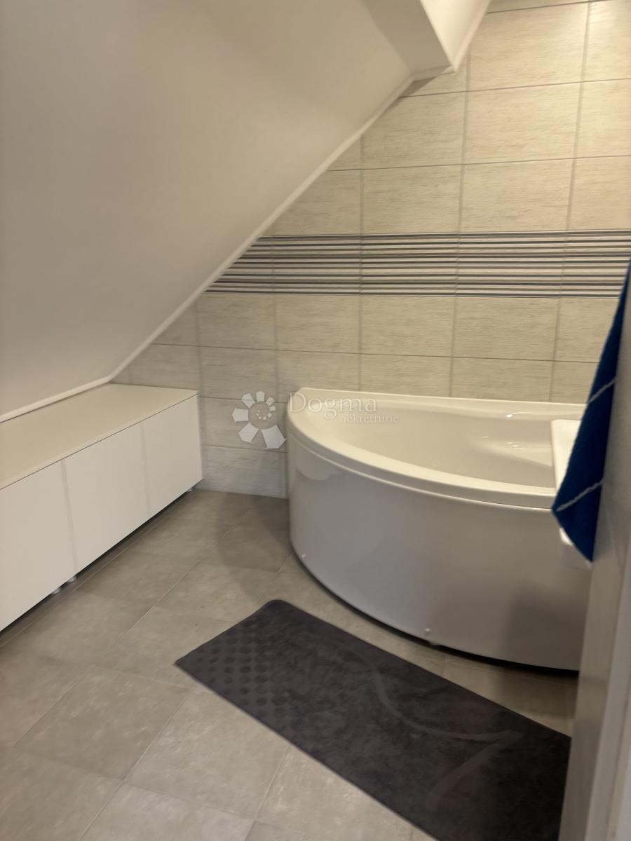 Hiša Sesvetski Kraljevec, Sesvete, 167m2