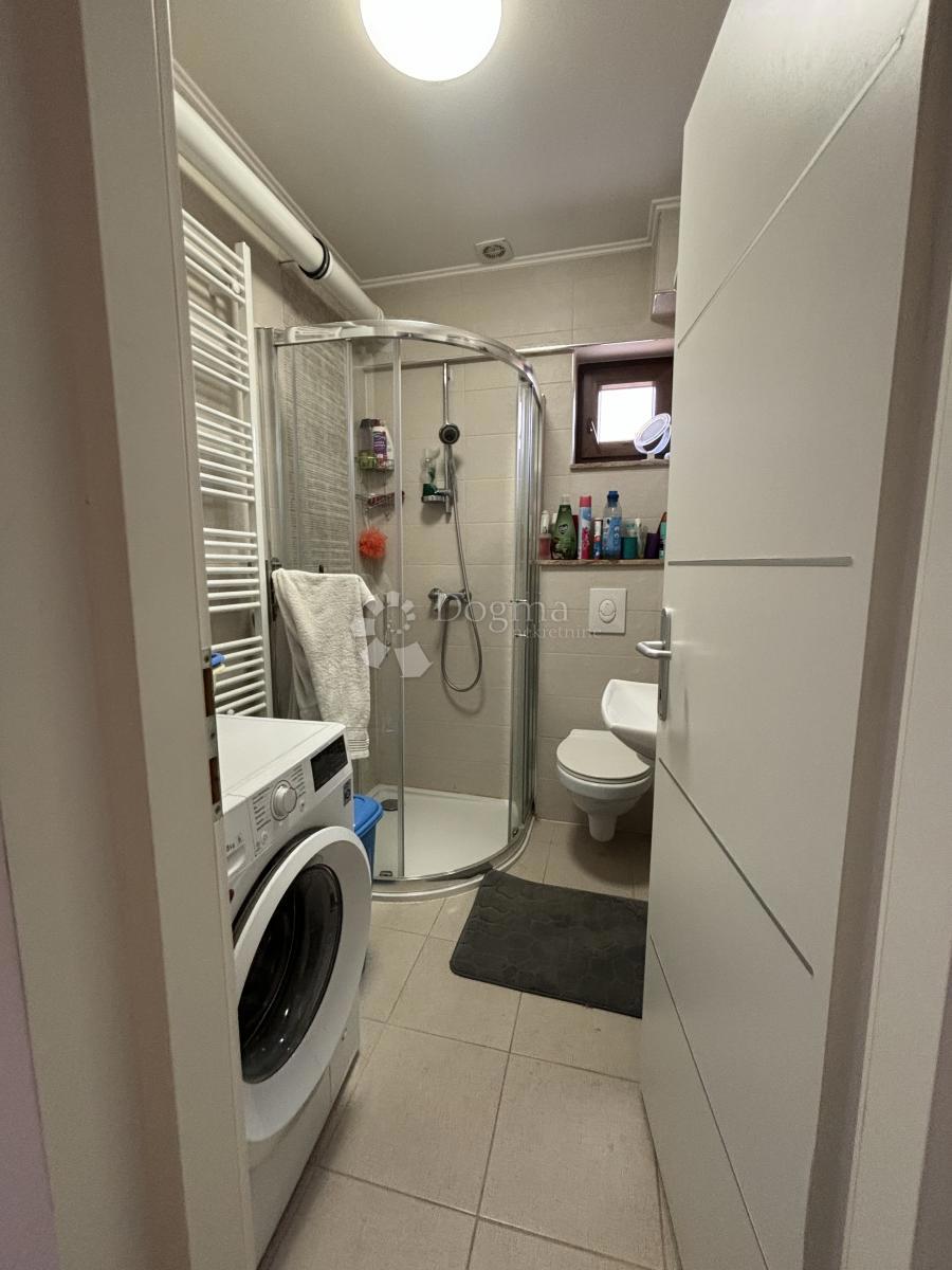 Hiša Sesvetski Kraljevec, Sesvete, 167m2