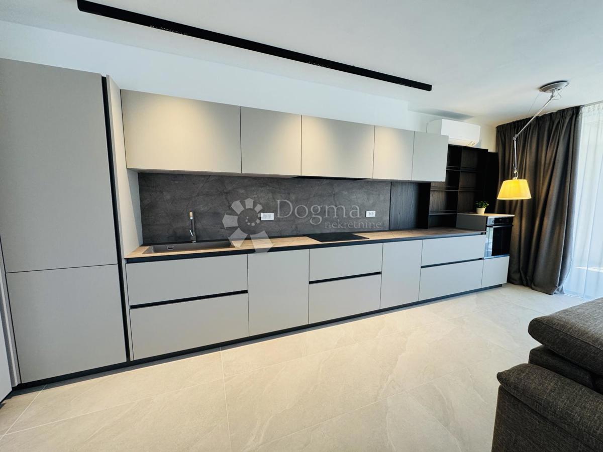 Stanovanje Novigrad, 134,99m2