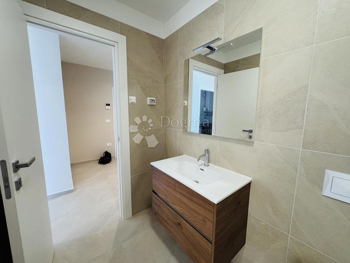 Stanovanje Novigrad, 134,99m2