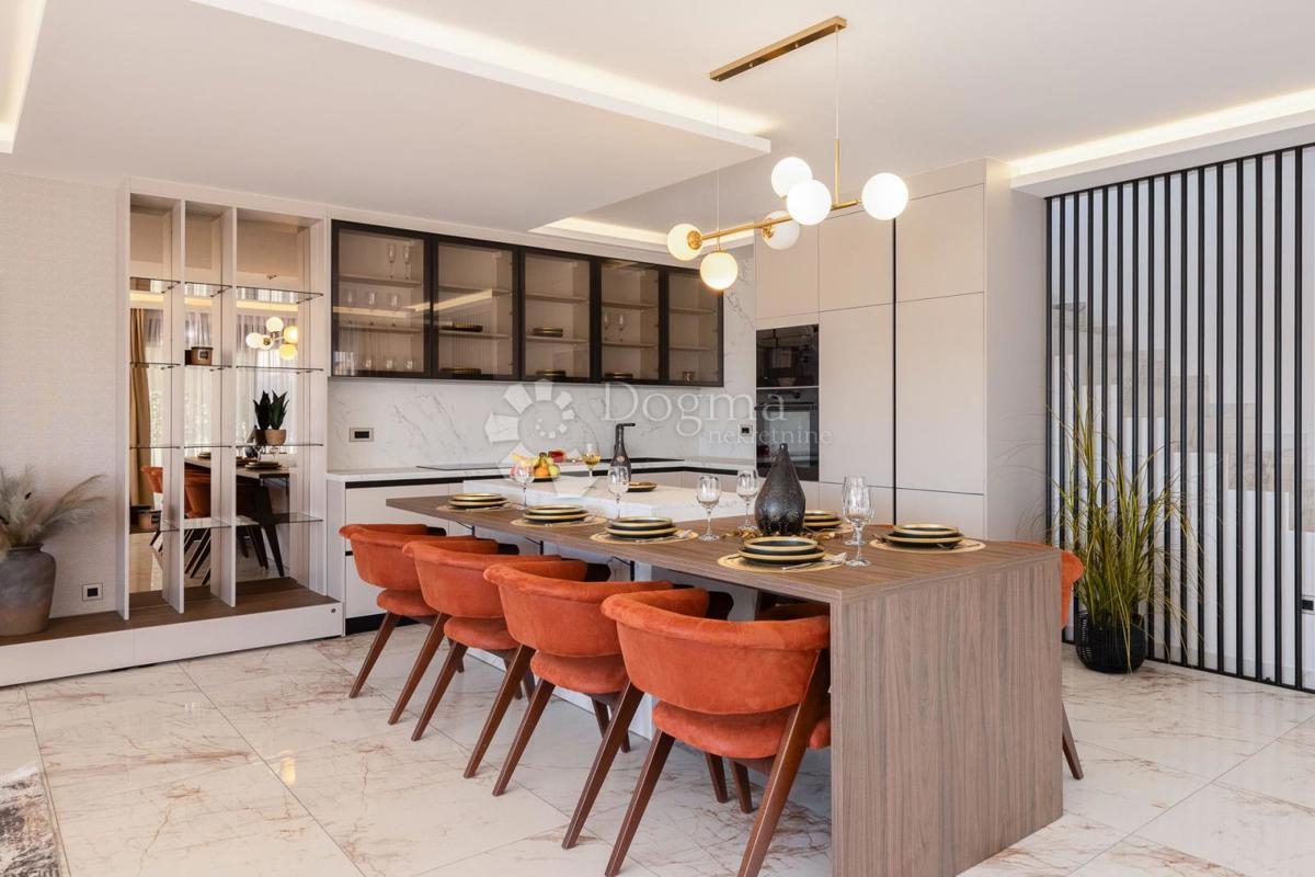 Hiša Kaštel Sućurac, Kaštela, 25m2