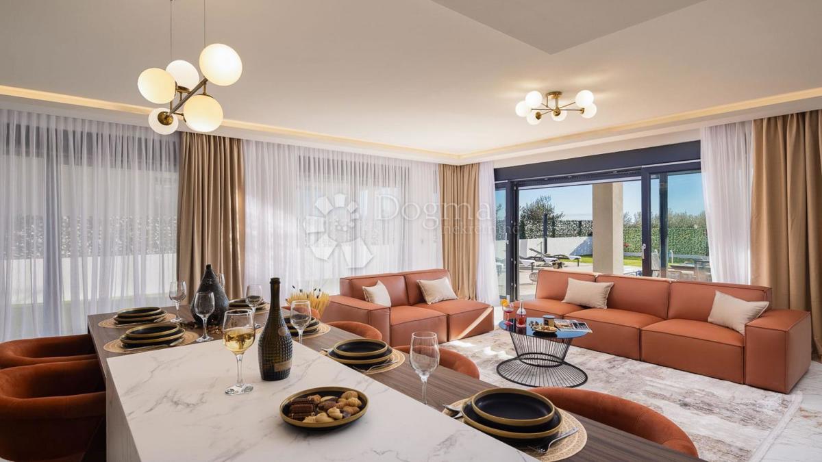 Hiša Kaštel Sućurac, Kaštela, 25m2