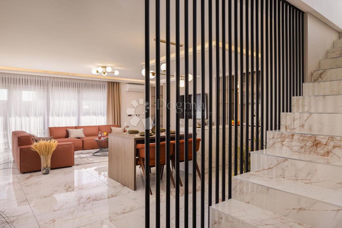 Hiša Kaštel Sućurac, Kaštela, 25m2