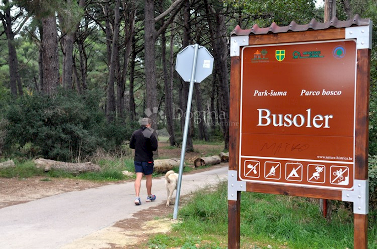 Zemljišče Busoler, Pula, 603m2