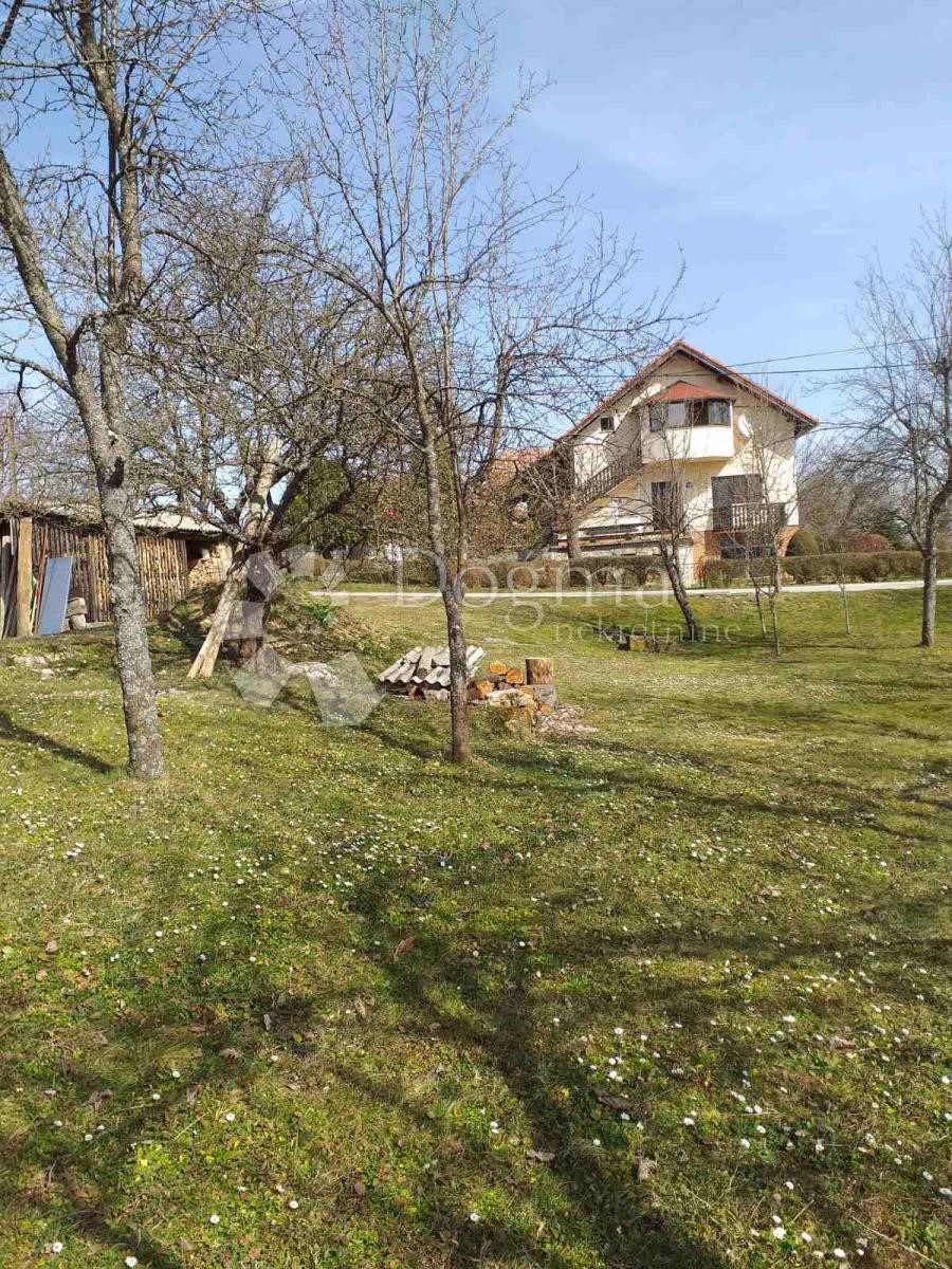 Zemljišče Drežnik, Karlovac, 950m2