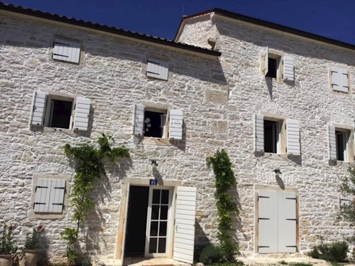 Hiša Martinčići, Grožnjan, 509m2