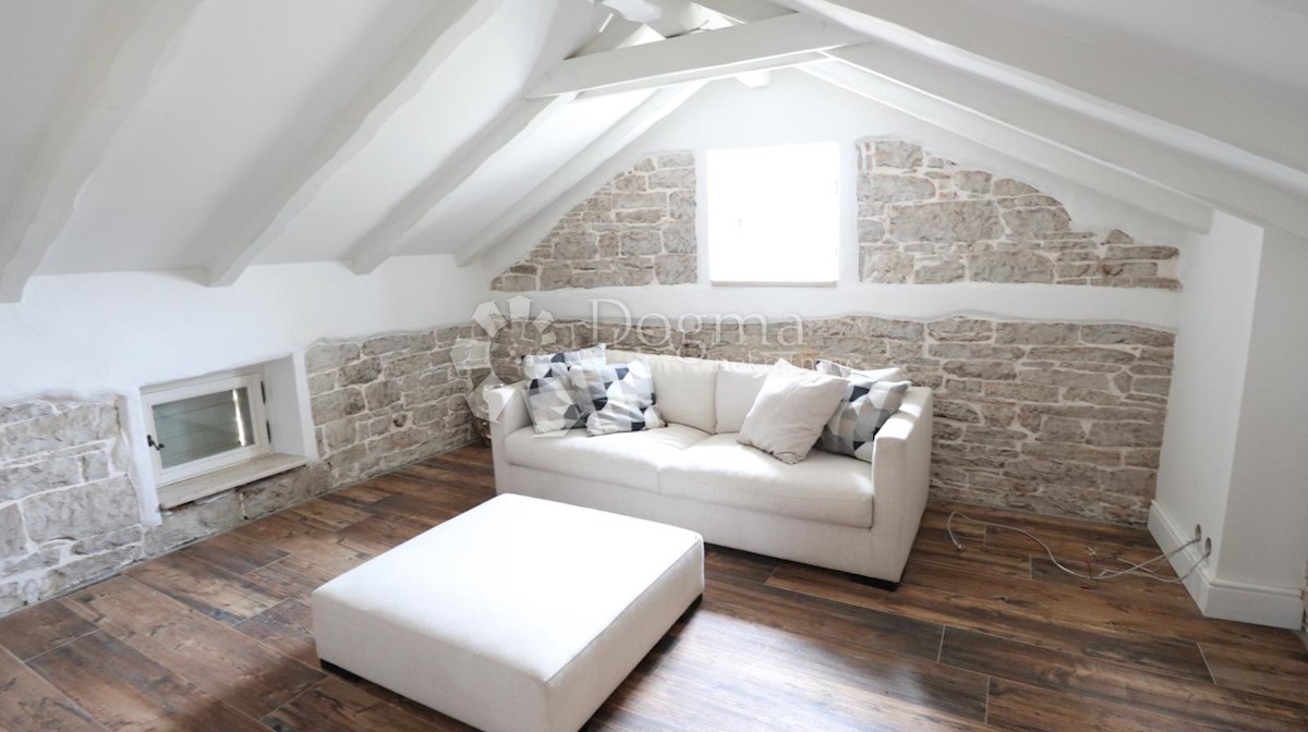 Hiša Martinčići, Grožnjan, 509m2